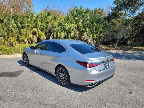 2023 Lexus ES 350 Base