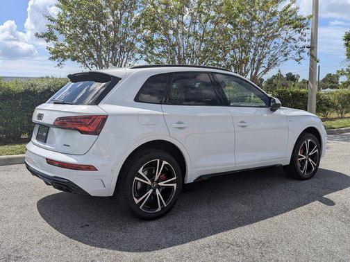 2025 Audi Q5 45 S line Prestige