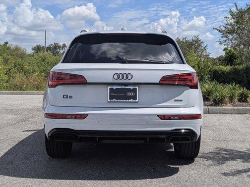 2025 Audi Q5 45 S line Prestige