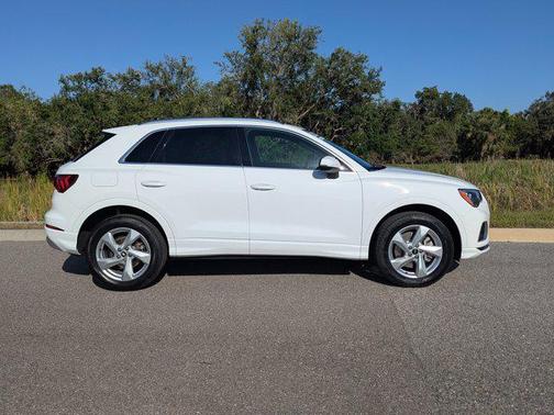2021 Audi Q3 40 Premium