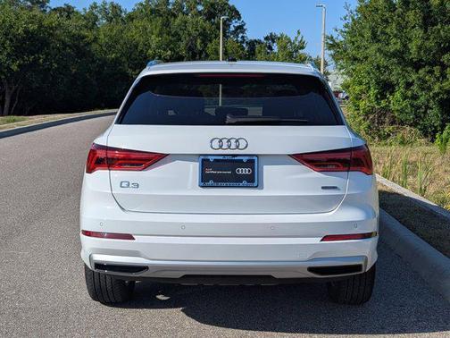 2021 Audi Q3 40 Premium
