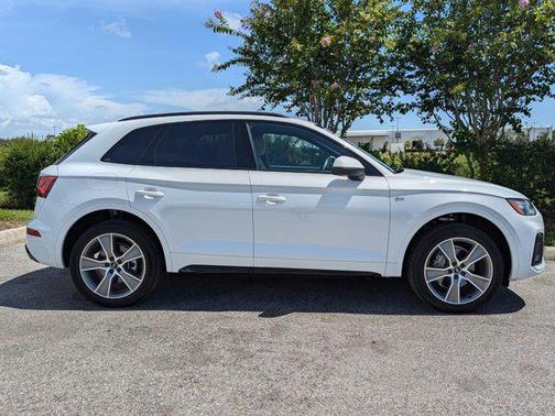 2025 Audi Q5 45 S line Premium