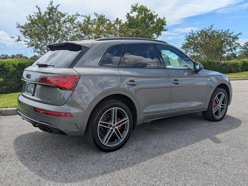 2024 Audi Q5 e 55 S line Premium Plus