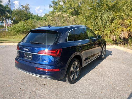 2023 Audi Q5 40 Premium Plus