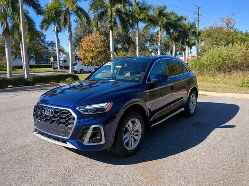 2022 Audi Q5 45 S line Premium