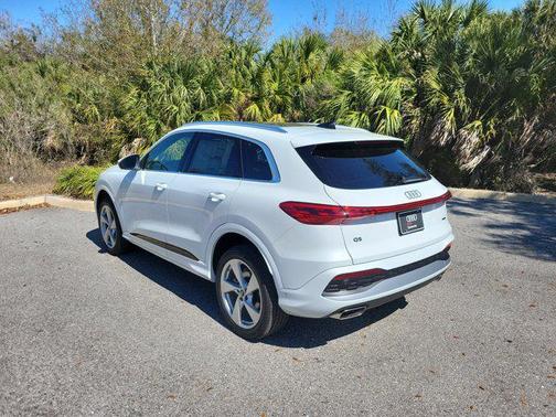 2025 Audi Q5 Premium Plus TFSI quattro S tronic