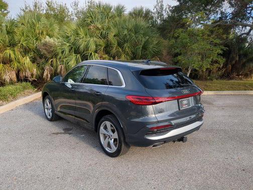 2025 Audi Q5 Premium Plus TFSI quattro S tronic