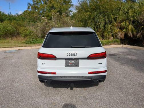 2026 Audi Q7 55 Premium Plus