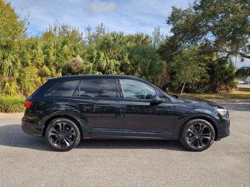 2026 Audi Q7 55 Premium Plus