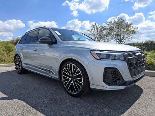2026 Audi SQ7 4.0T Premium Plus