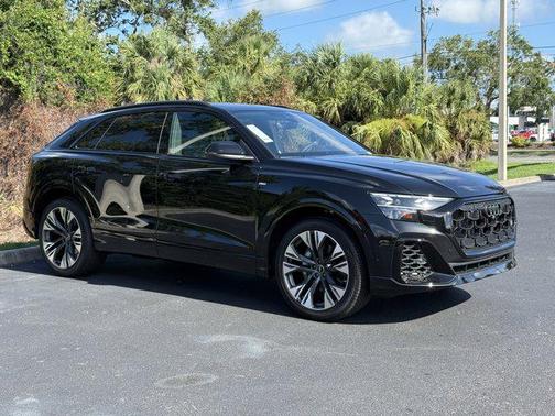 2025 Audi Q8 55 Prestige