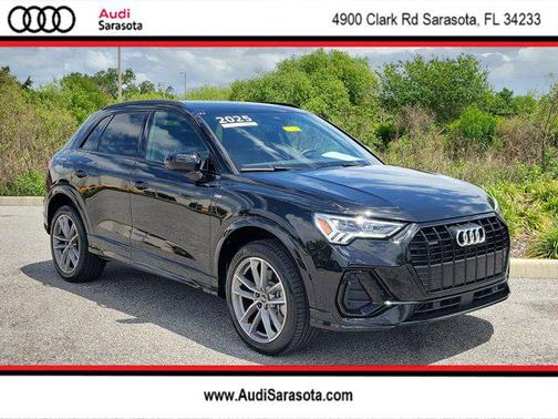Mythos Black Metallic 2025 Audi Q3 Premium 45 TFSI S line quattro Tiptronic