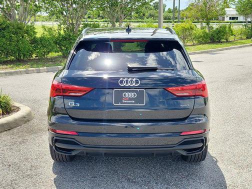 Mythos Black Metallic 2025 Audi Q3 Premium 45 TFSI S line quattro Tiptronic