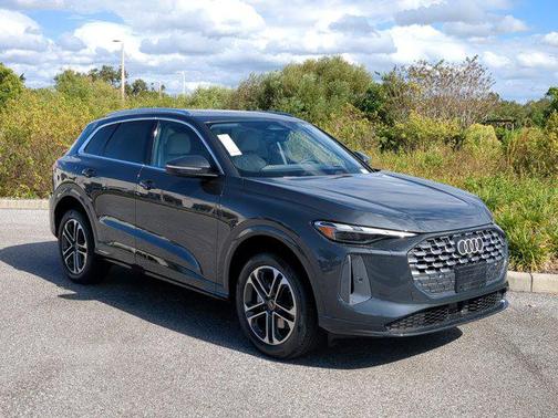 2025 Audi Q5 Premium