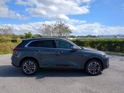 2025 Audi Q5 Premium