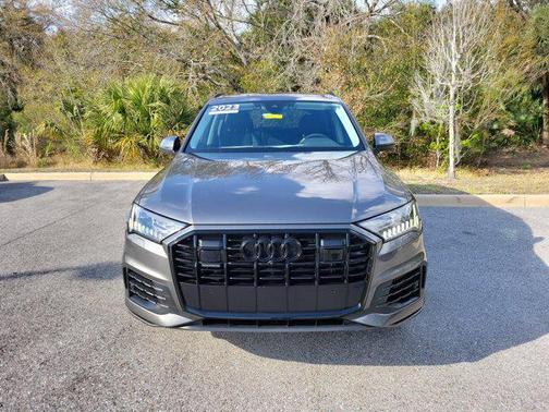 2023 Audi Q7 55 Premium Plus