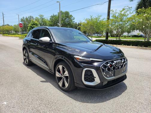 Mythos Black Metallic 2026 Audi SQ5 3.0T Premium Plus