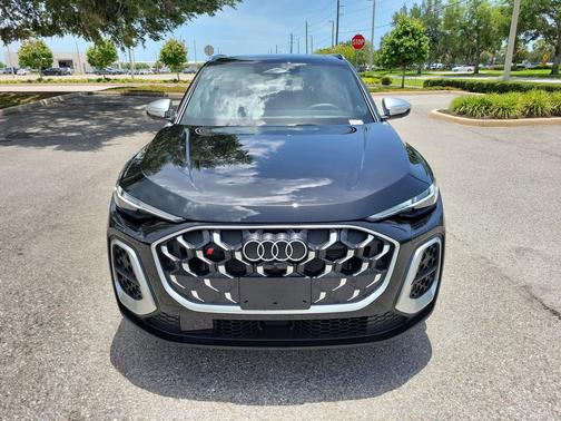 Mythos Black Metallic 2026 Audi SQ5 3.0T Premium Plus