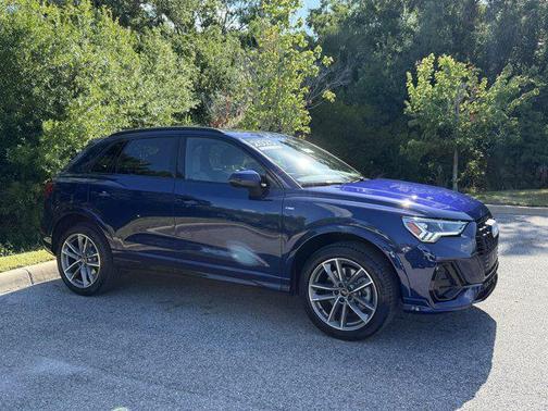2025 Audi Q3 Premium 45 TFSI S line quattro Tiptronic