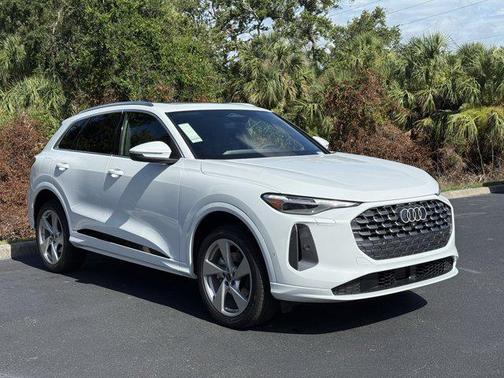 2025 Audi Q5 Premium Plus