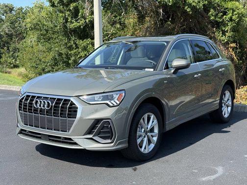2025 Audi Q3 Premium 45 TFSI S line quattro Tiptronic