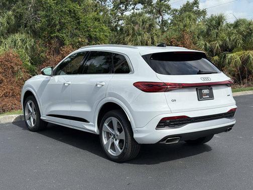 2025 Audi Q5 Premium Plus
