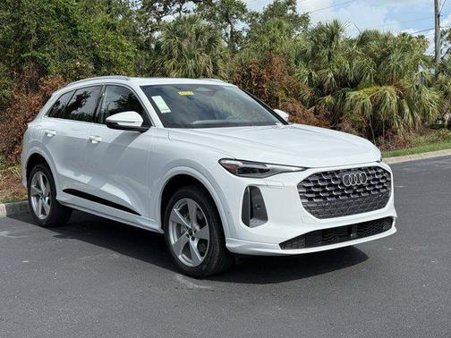 2025 Audi Q5 Premium Plus