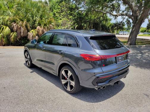 Daytona Gray Metallic 2026 Audi SQ5 3.0T Premium Plus