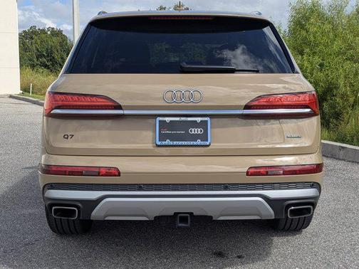 2025 Audi Q7 55 Premium Plus