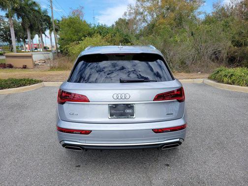 2022 Audi Q5 45 S line Premium Plus