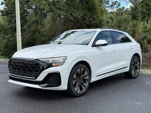 2025 Audi Q8 55 Prestige