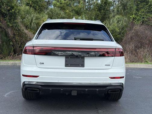 2025 Audi Q8 55 Prestige
