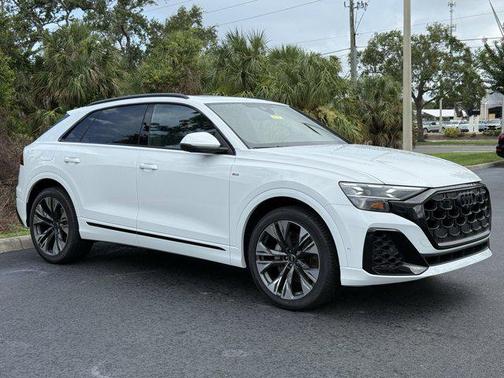 2025 Audi Q8 55 Prestige