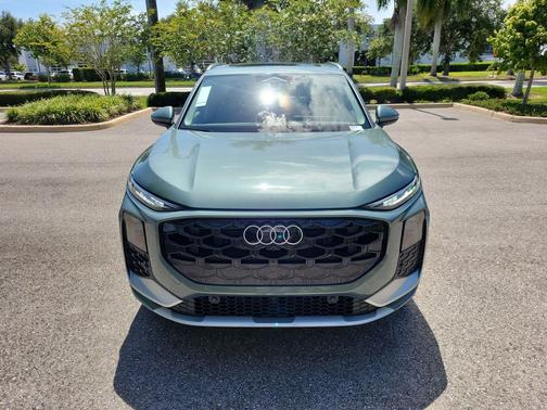 Sage Green Metallic 2026 Audi Q3 TFSI quattro S tronic