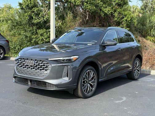 2025 Audi Q5 Premium Plus