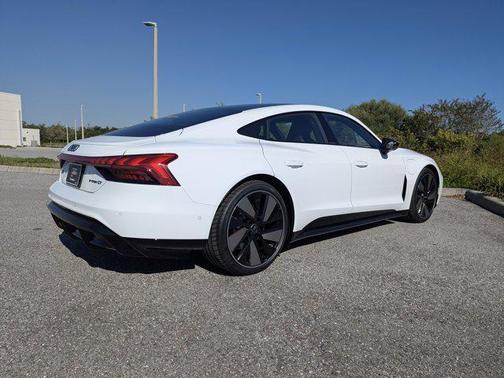 2026 Audi S e-tron GT Prestige quattro