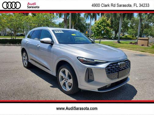 Florett Silver Metallic 2025 Audi Q5 Premium Plus TFSI quattro S tronic