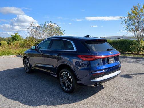 2025 Audi Q5 Premium TFSI quattro S tronic