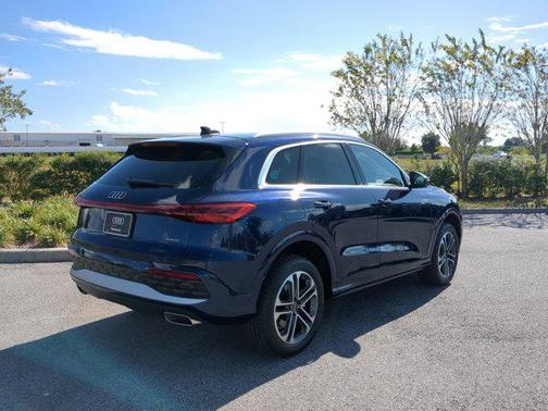 2025 Audi Q5 Premium TFSI quattro S tronic