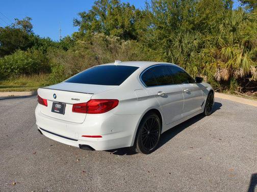 2020 BMW 540 540i
