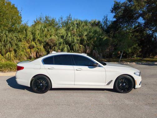 2020 BMW 540 540i