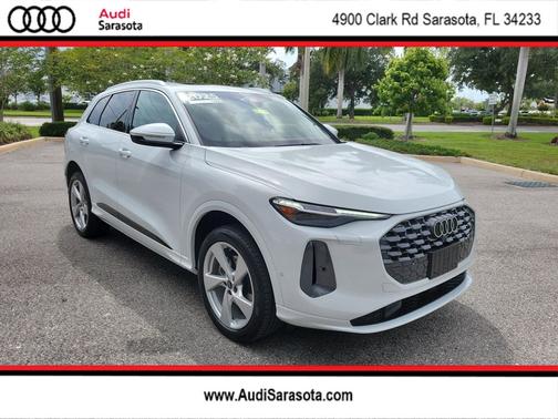 Glacier White 2025 Audi Q5 Premium Plus TFSI quattro S tronic