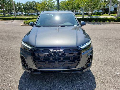 DAYTONA GRY PRL 2026 Audi Q7 55 Premium Plus