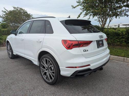 2025 Audi Q3 45 S line Premium Plus