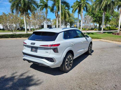 Glacier White Metallic 2026 Audi Q3 S line