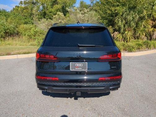 2026 Audi Q7 55 Prestige