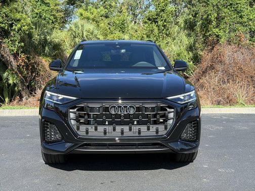 2025 Audi Q8 55 Premium