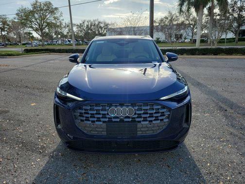 2025 Audi Q5 Prestige TFSI quattro S tronic