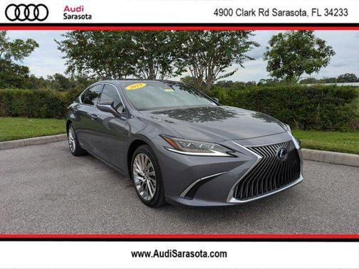 2019 Lexus ES 300h Ultra Luxury