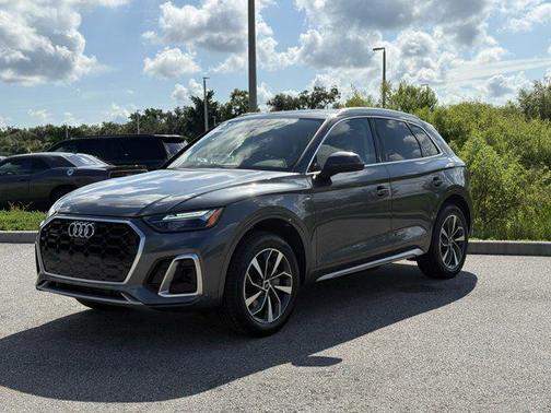 2022 Audi Q5 45 S line Premium Plus